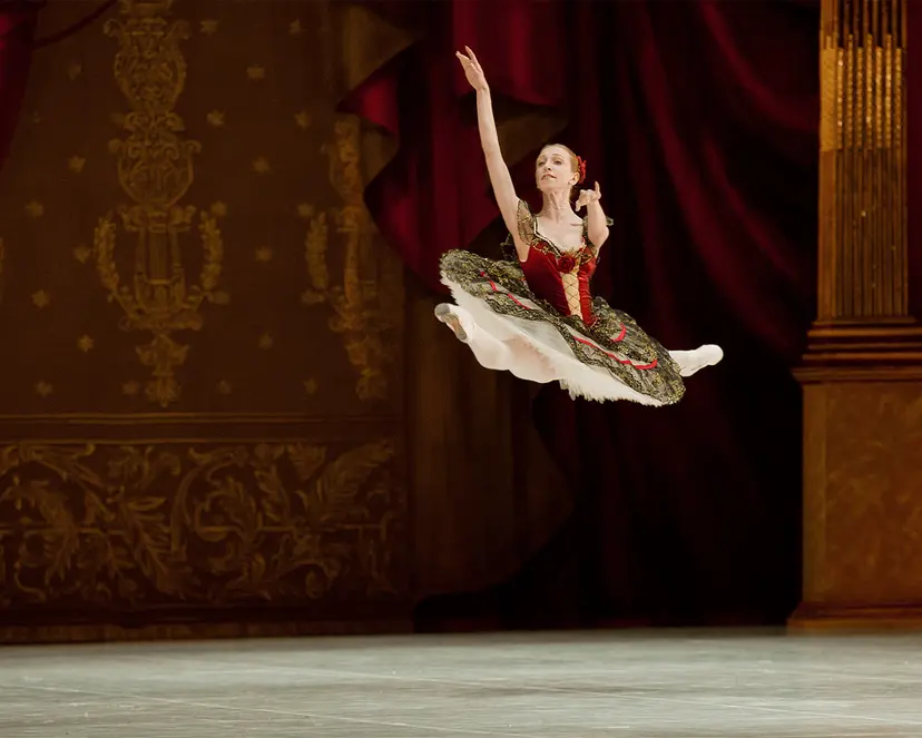 MŰVÉSZET & KULTÚRA